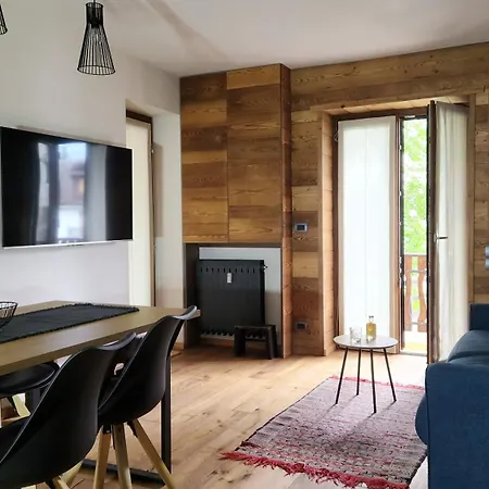 Apartment Casa Sofia In Centro A Sauze *